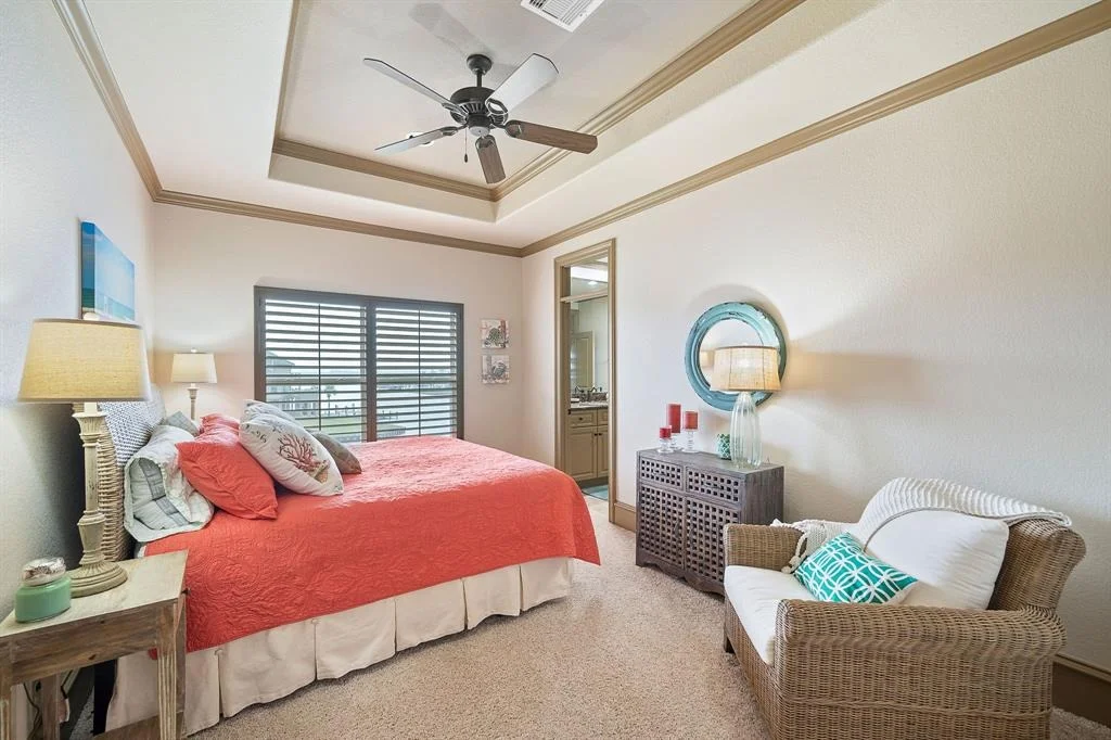 Photo of 21 Loggerhead