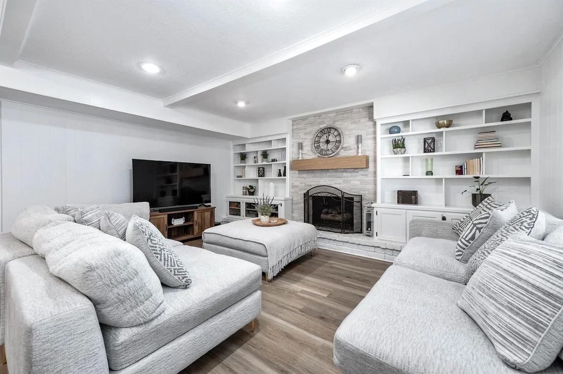 Photo of 26715 Maplewood Drive
