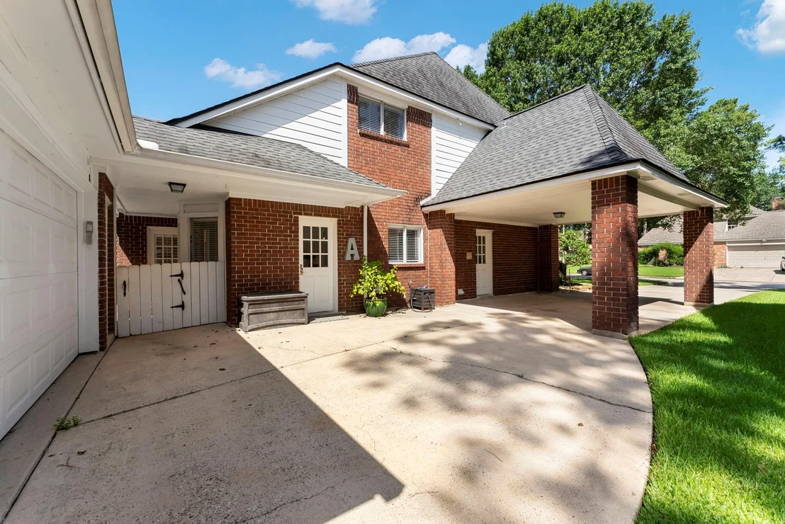 Photo of 6107 Sandypine Drive