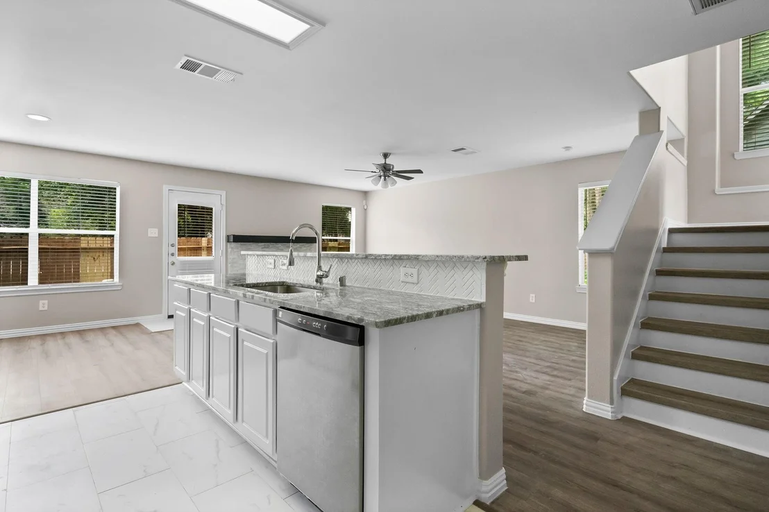 Photo of 71 Marble Rock Place