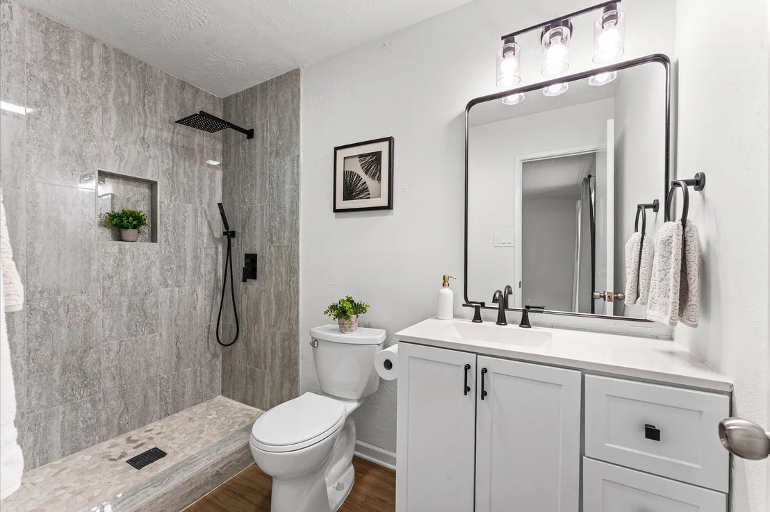 Photo of 2651 Lark Lane