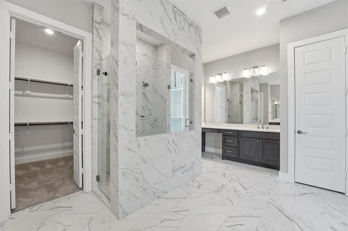 Photo of 4715 Lake Crest Drive
