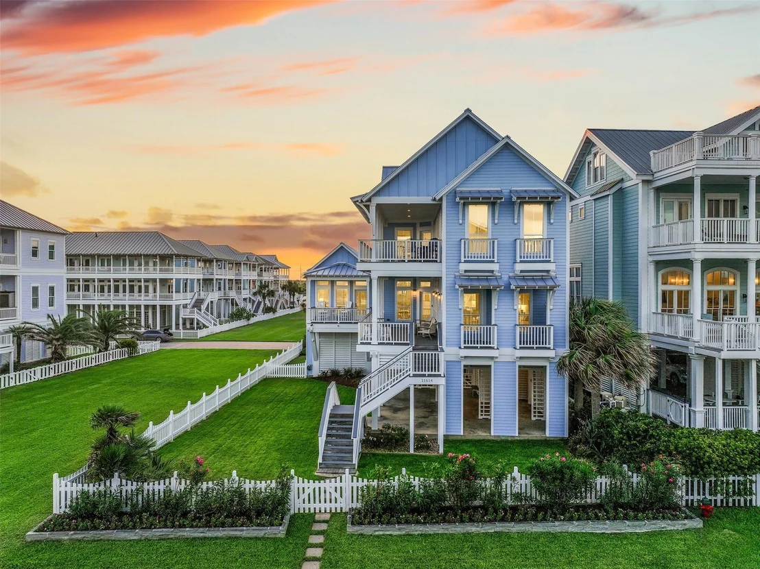 Photo of 11614 Beachside