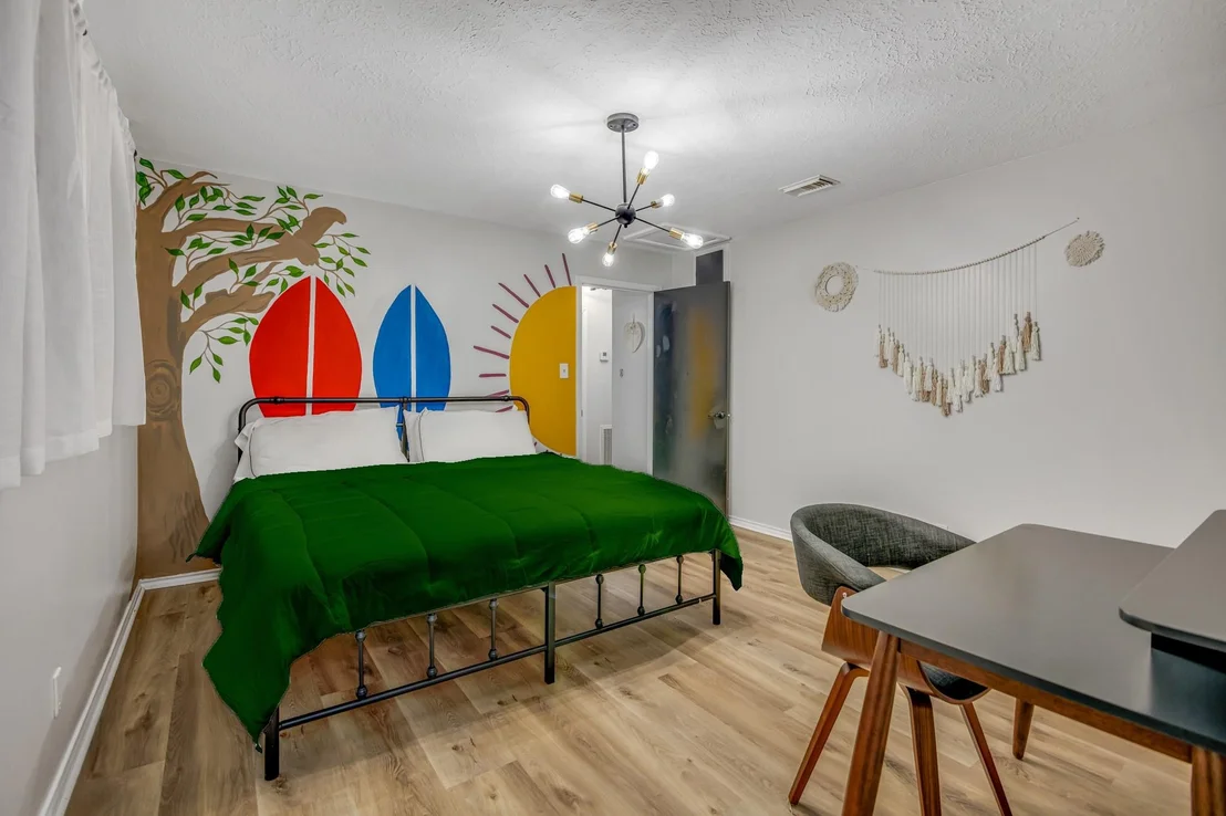 Photo of 2608 Grape Lane