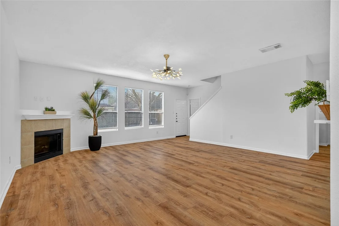 Photo of 19503 Juniper Vale Circle