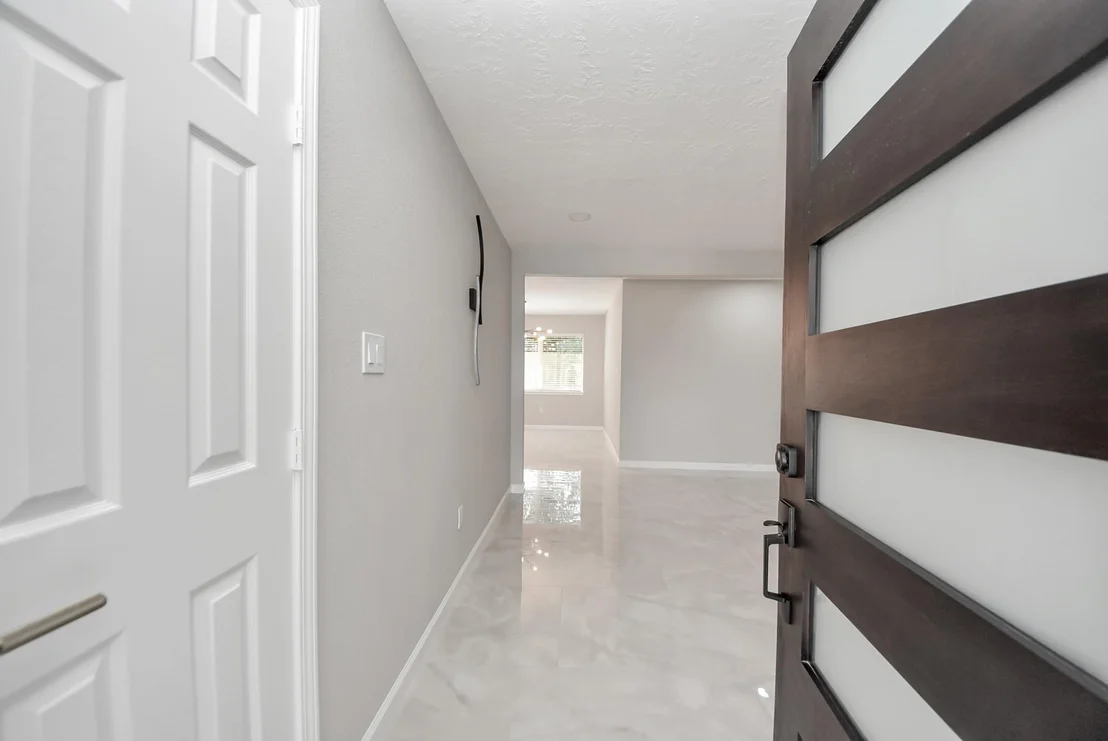 Photo of 1503 Locklaine Drive