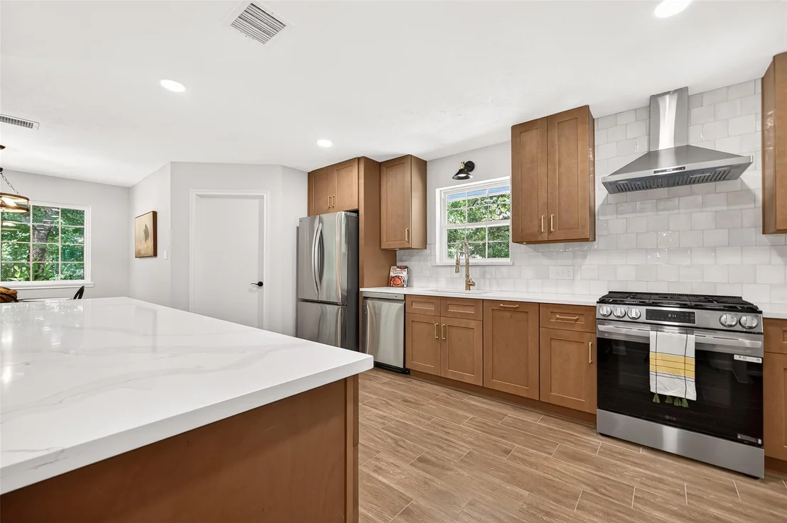 Photo of 247 Castlewood Drive
