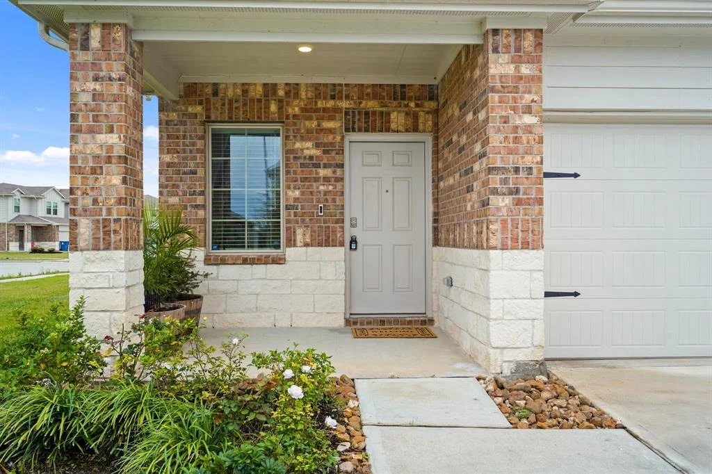 Photo of 2334 Pettingell Way