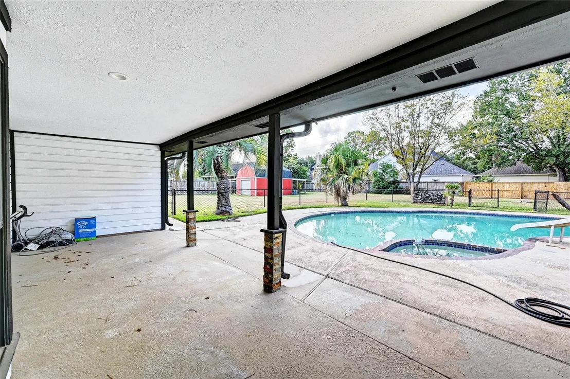 Photo of 6 Oak Hollow Circle