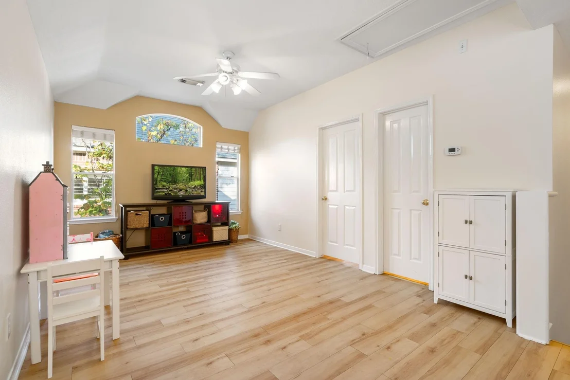 Photo of 30 Lyreleaf Place