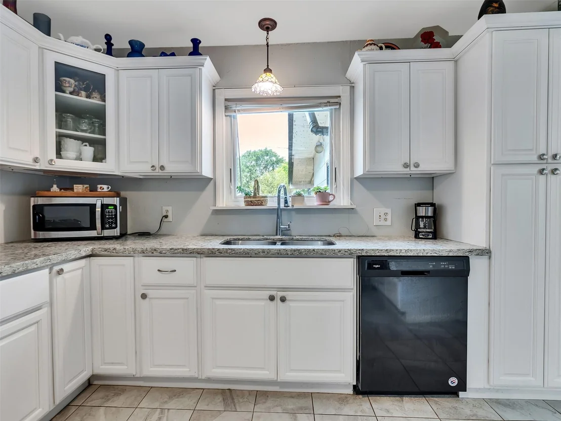 Photo of 905 Bartlett Road