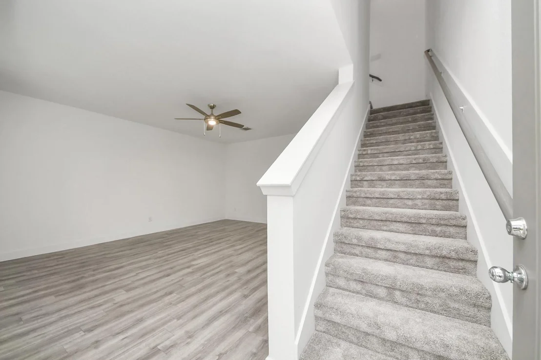 Photo of 18527 Centro Row
