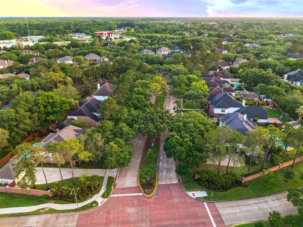 Photo of 1703 Windsor Park Drive