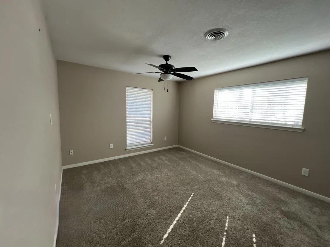 Photo of 676 Ravensworth Drive