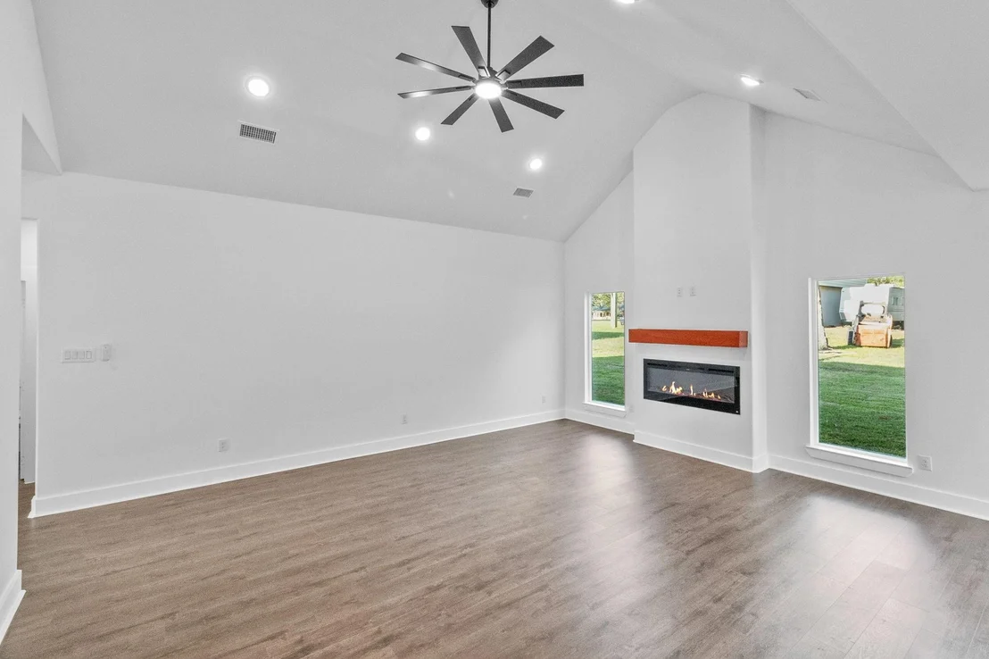 Photo of 419 Echo Lane