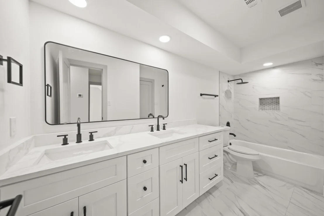 Photo of 6102 Knollview Drive