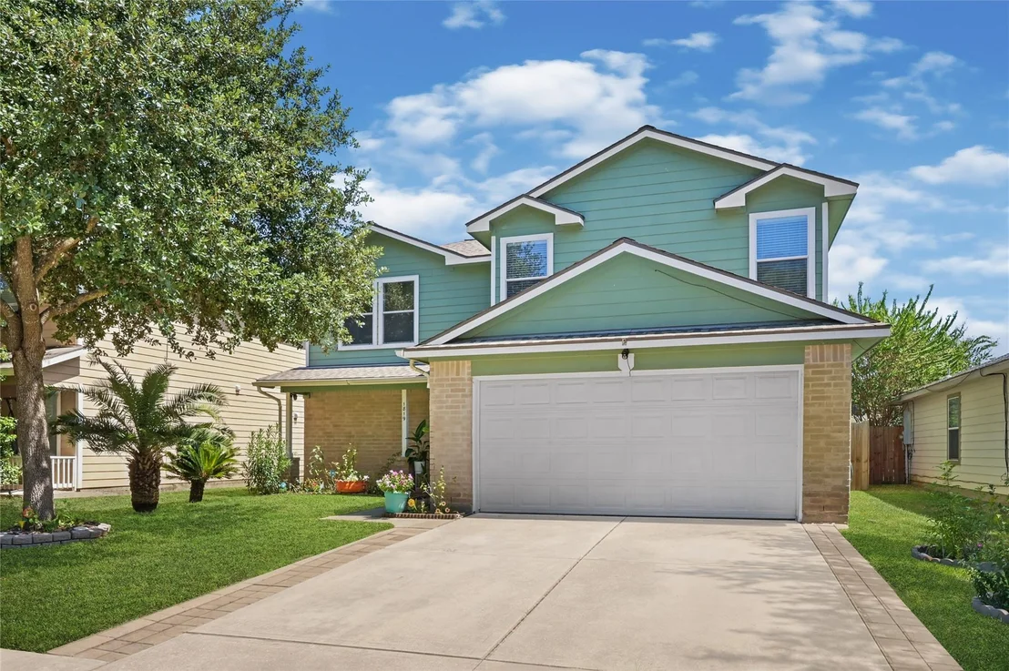 Photo of 1819 NW Emerald Pathway Drive