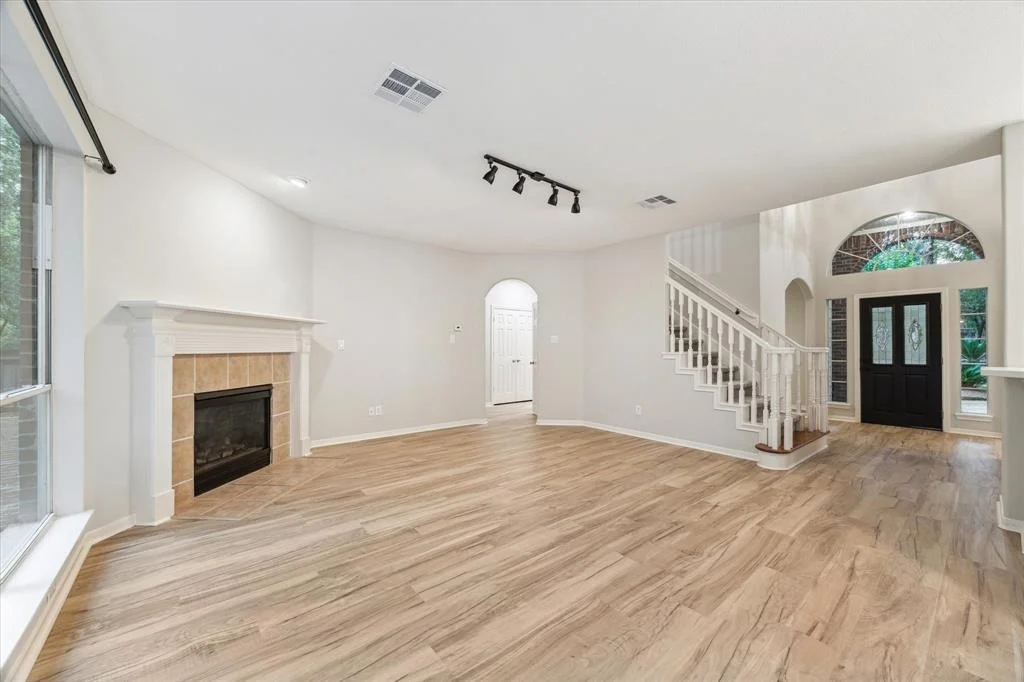 Photo of 38 E Knightsbridge Drive