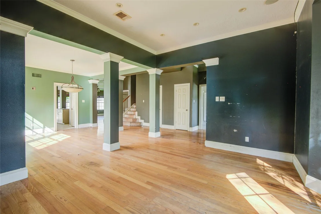 Photo of 919 Heathgate Drive