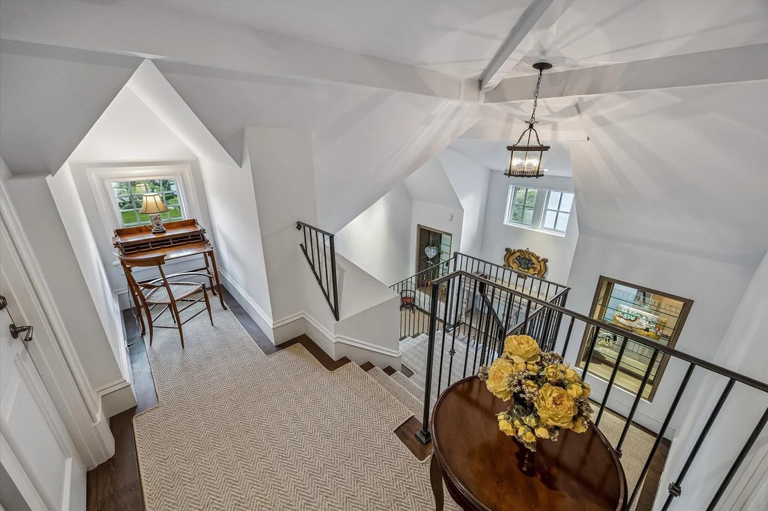 Photo of 2158 Chilton Road