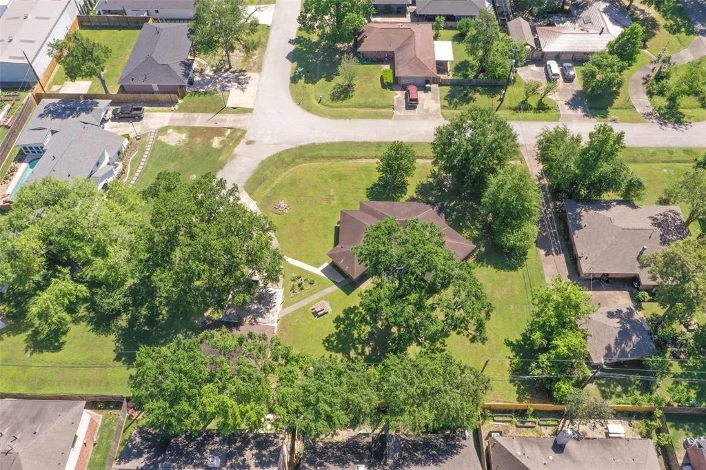 Photo of 5115 Covington Drive