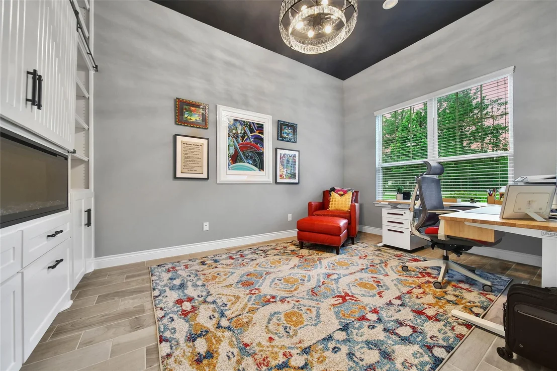 Photo of 280 Dawn Brook Lane