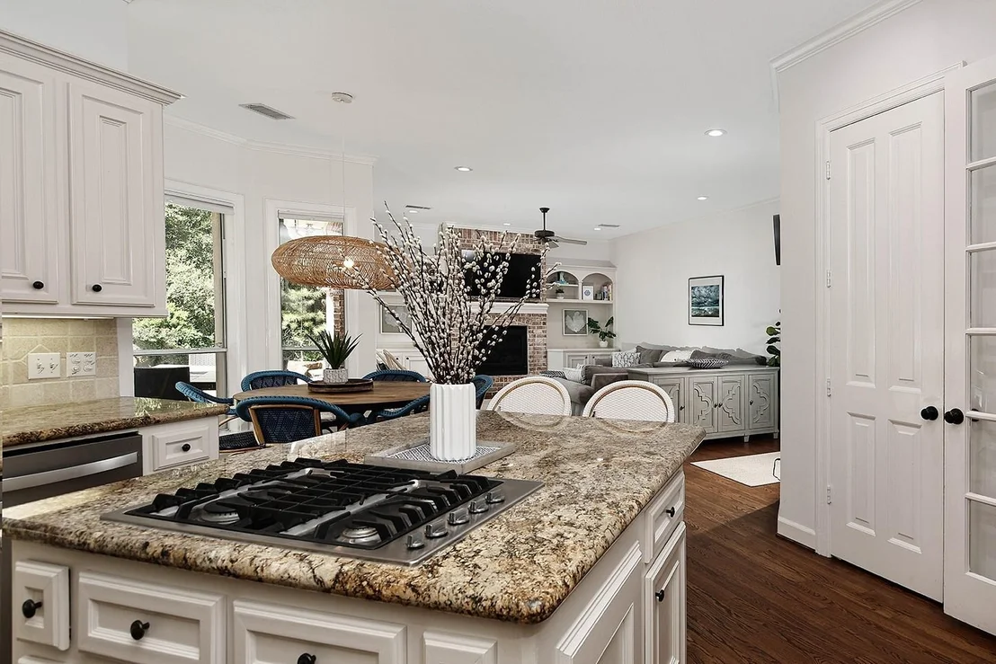 Photo of 6 Orchard Pines Place