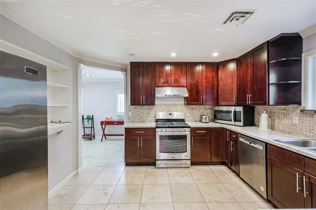 Photo of 5931 Reamer Street