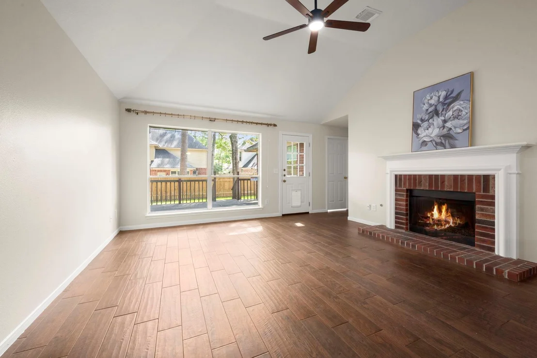 Photo of 22 N Hollylaurel Circle