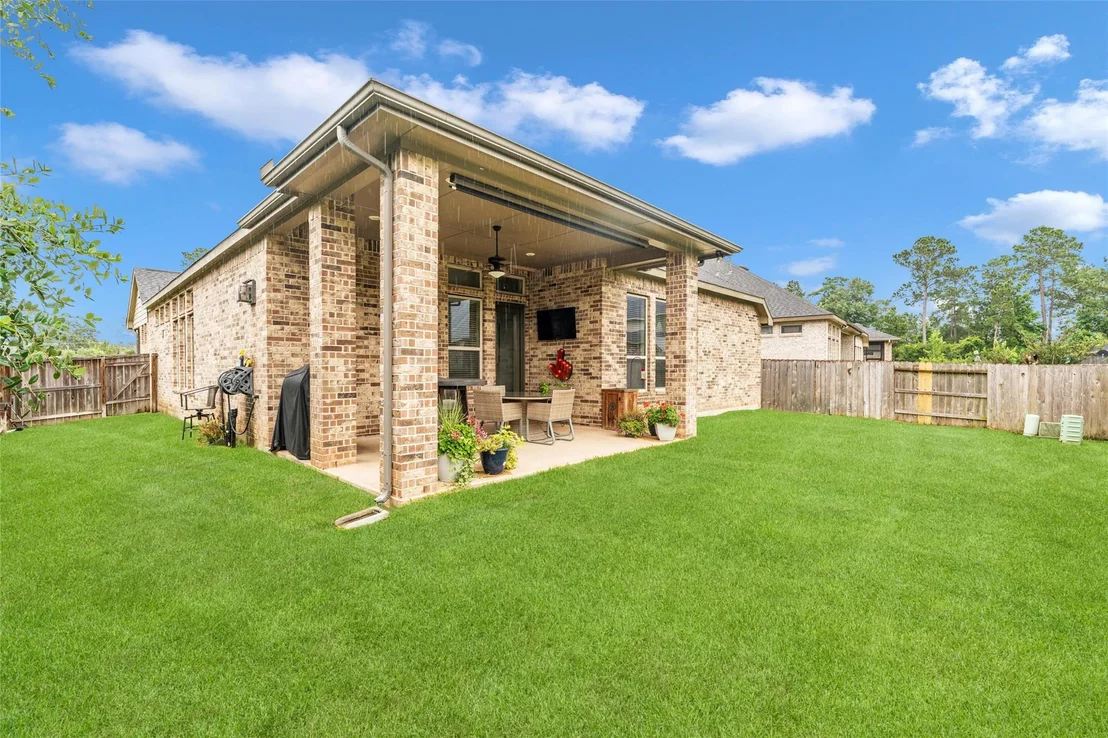 Photo of 561 Rolling Brook Lane