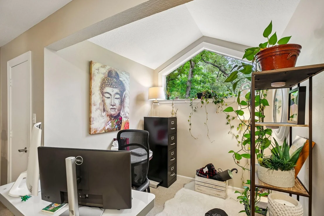 Photo of 34 Highbush Court