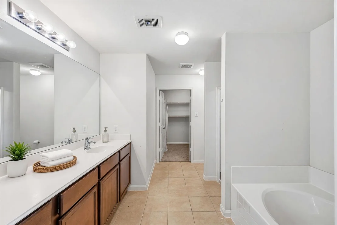 Photo of 22423 Bauer Canyon Drive