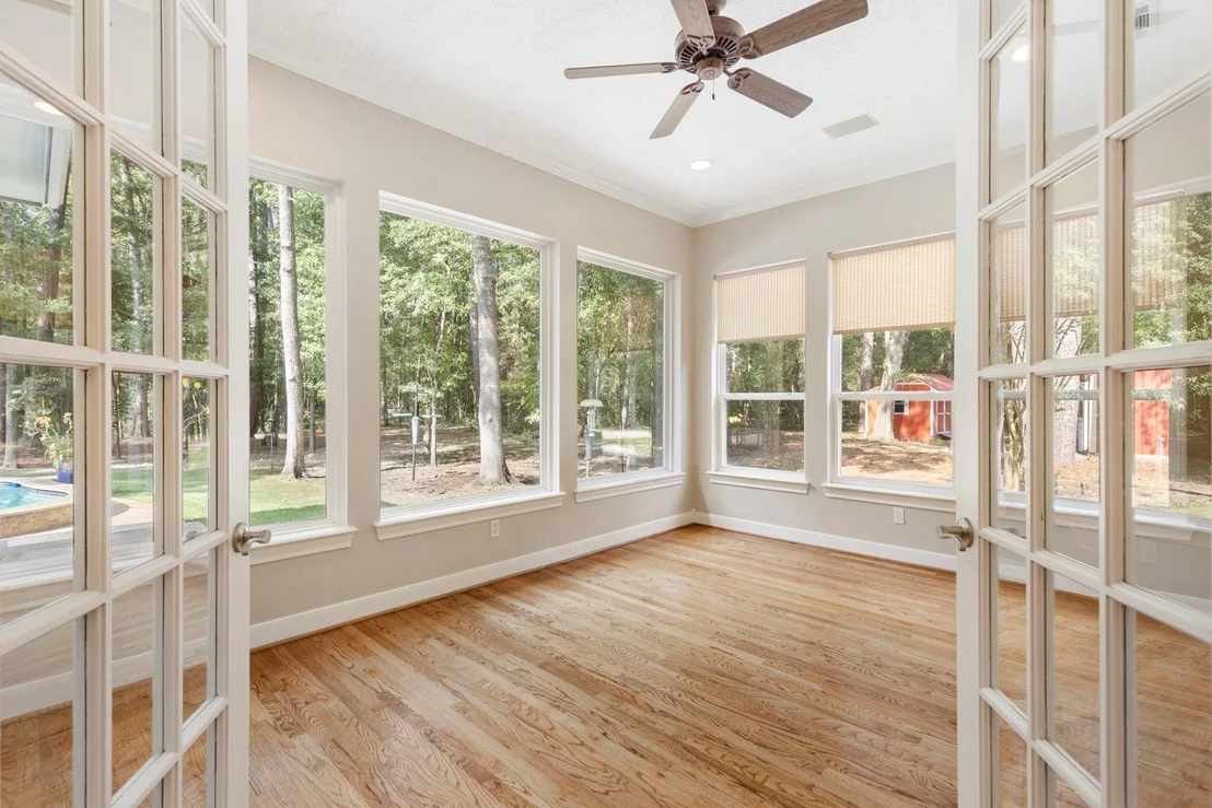 Photo of 10857 Lake Forest Drive