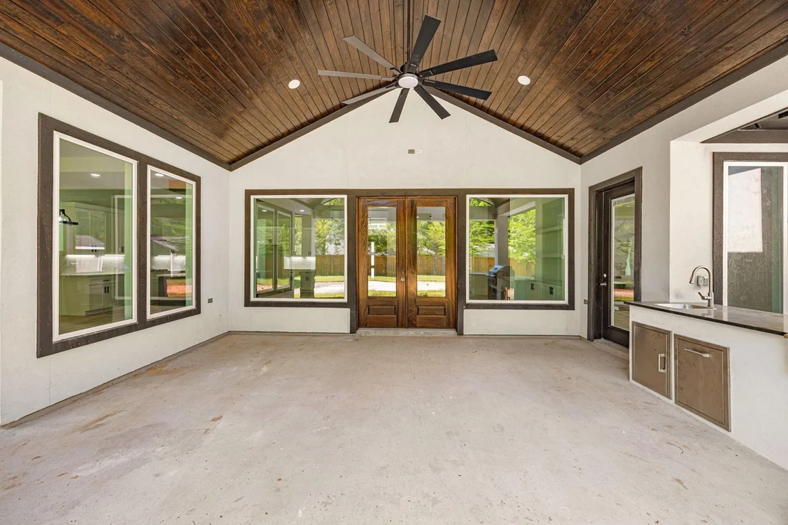 Photo of 418 Garrett Dr