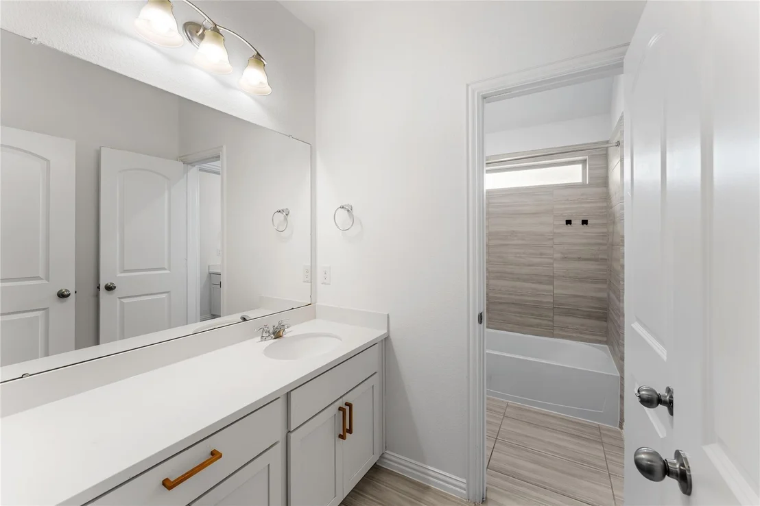 Photo of 546 Long Beach Bay Drive
