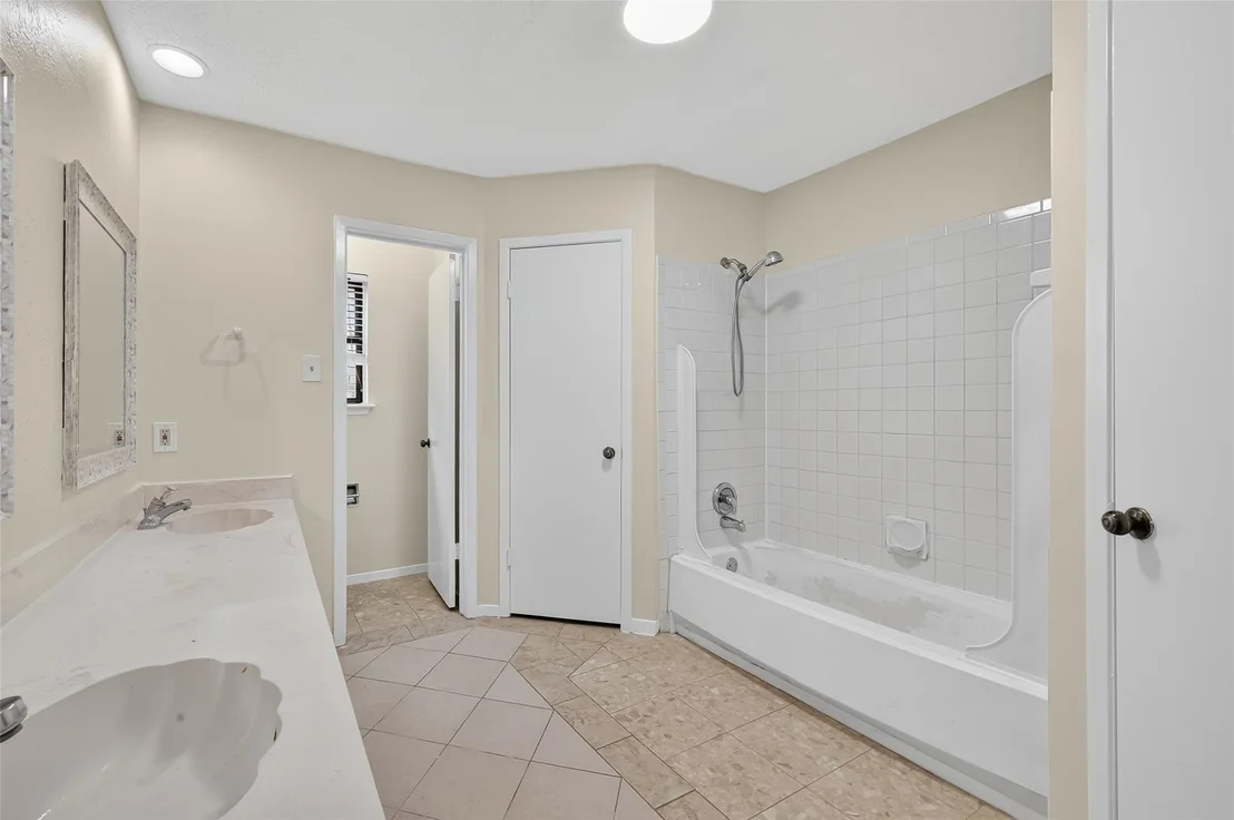 Photo of 6415 Grandvale Drive