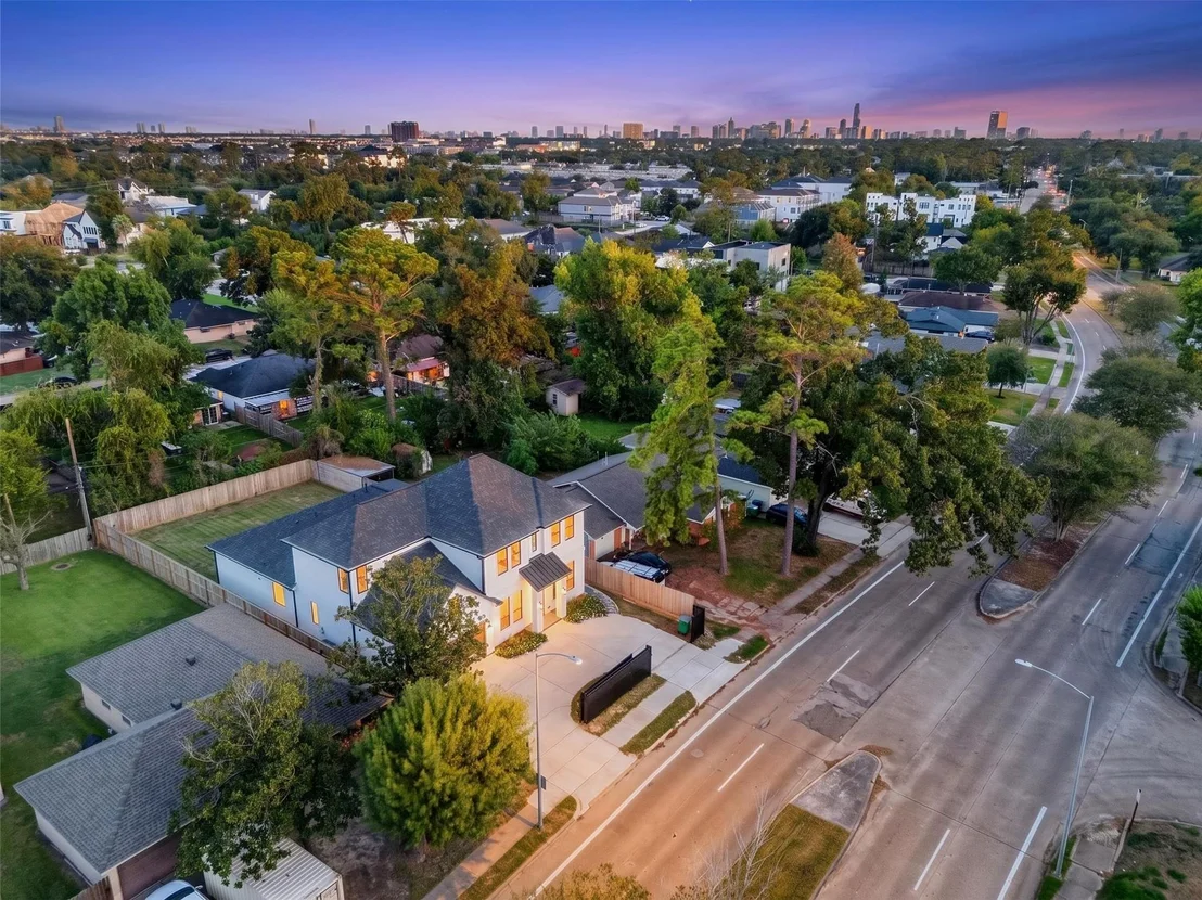 Photo of 1634 Antoine Drive