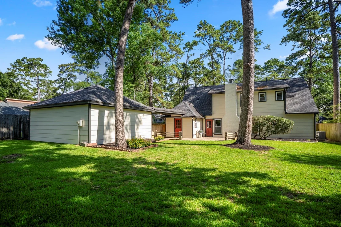 Photo of 6303 Larkmount Drive