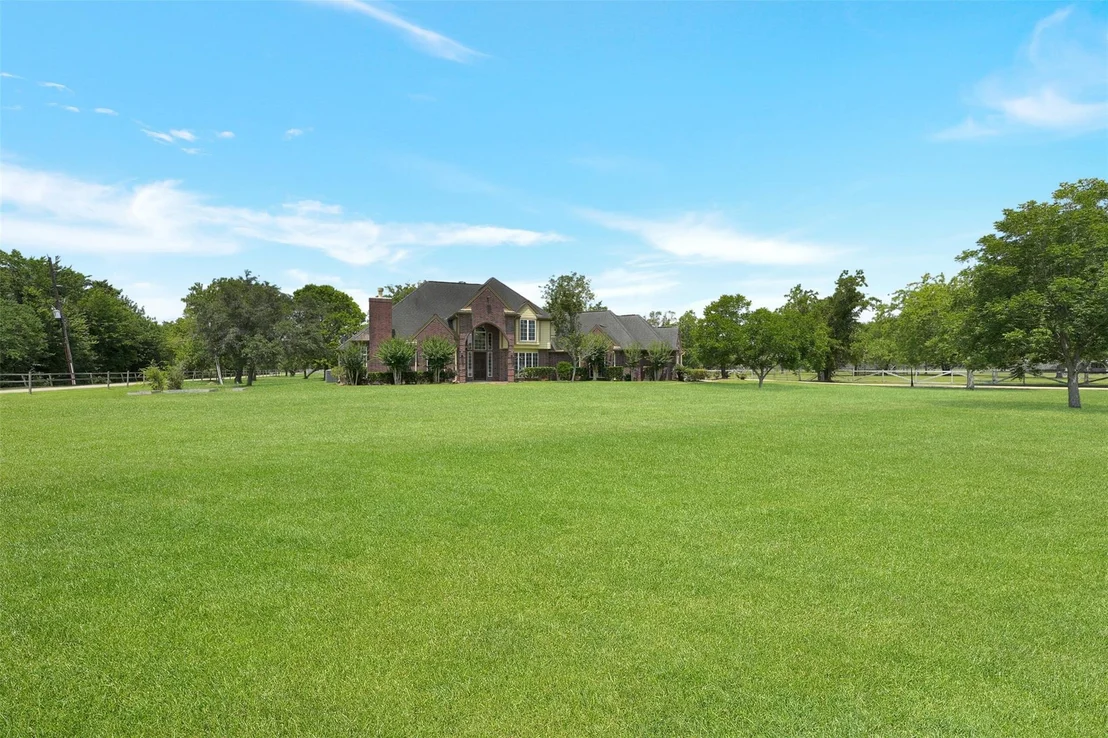Photo of 2750 County Road 48