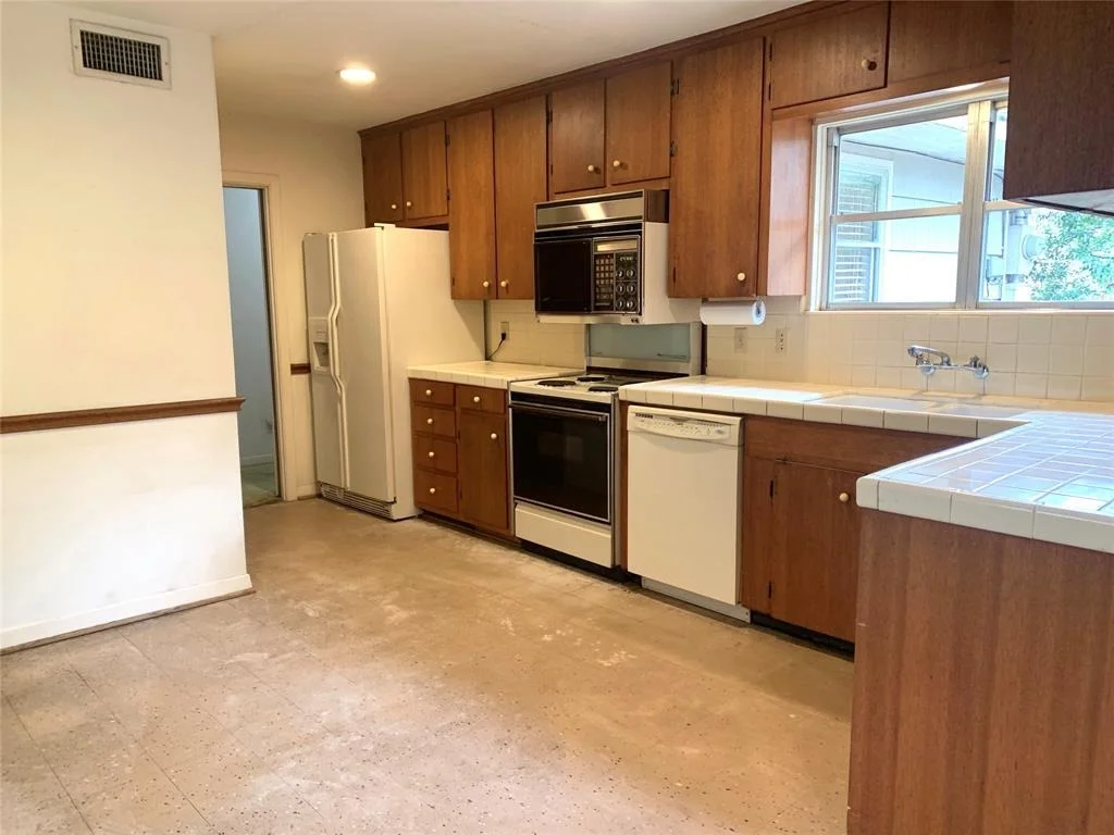 Photo of 4609 Redstart Street