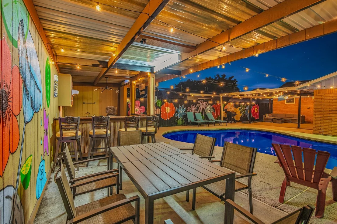 Photo of 2608 Grape Lane