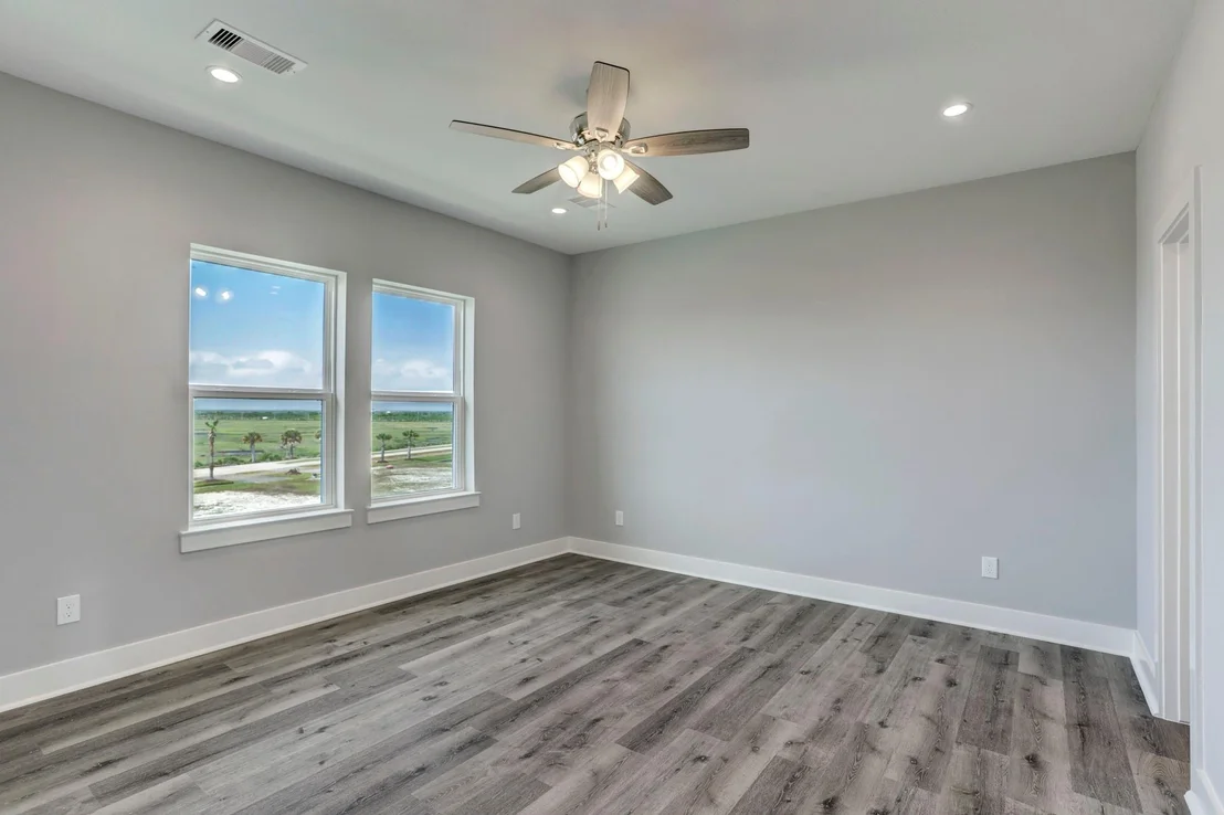 Photo of 20 Largo