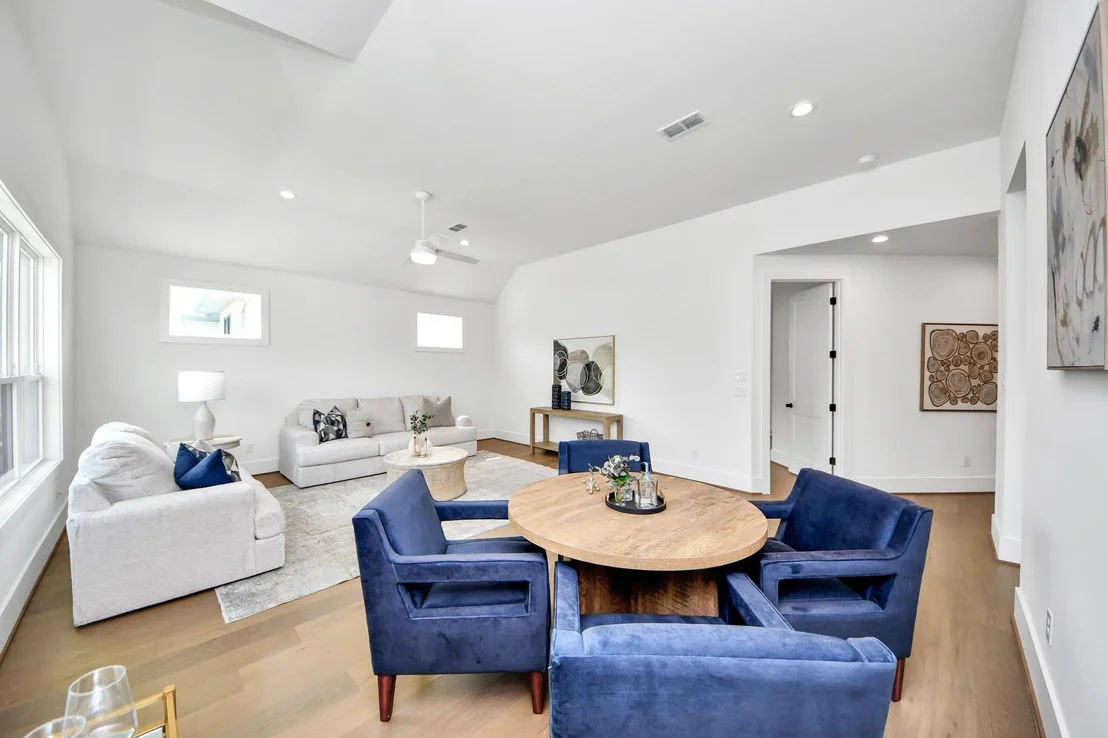 Photo of 1721 Chantilly Lane