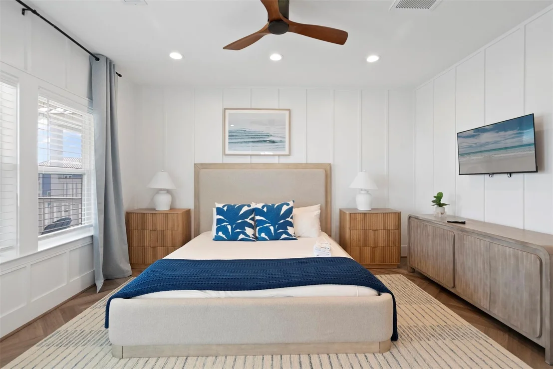 Photo of 3807 Neptune