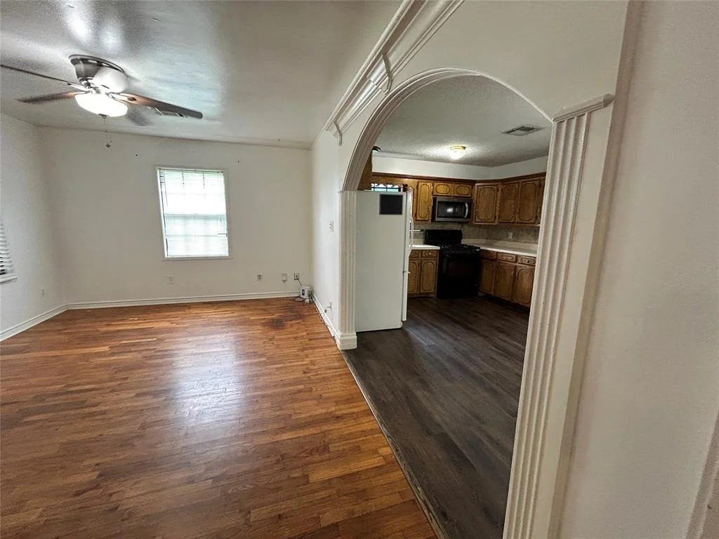 Photo of 1802 N Avenue Q