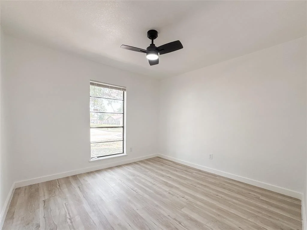 Photo of 14214 Morinscott