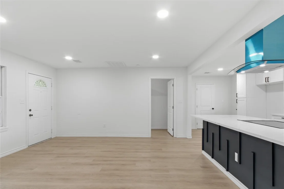 Photo of 2111 Briar Lane