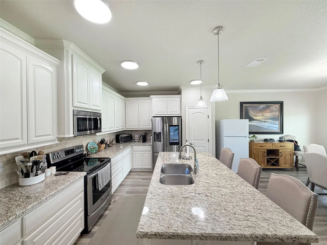 Photo of 313 Creekside Lane