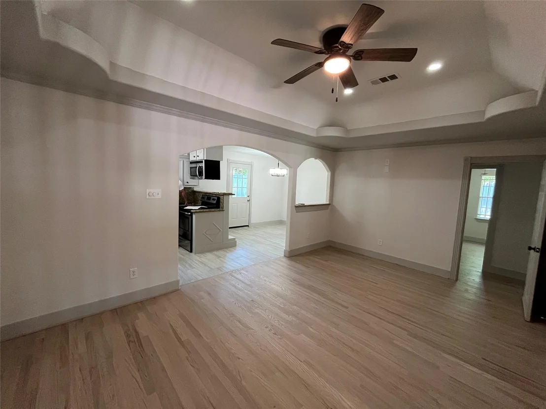 Photo of 2315 Langley Road