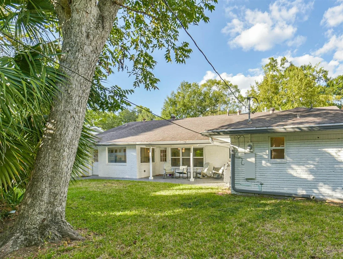 Photo of 5731 Grape Street